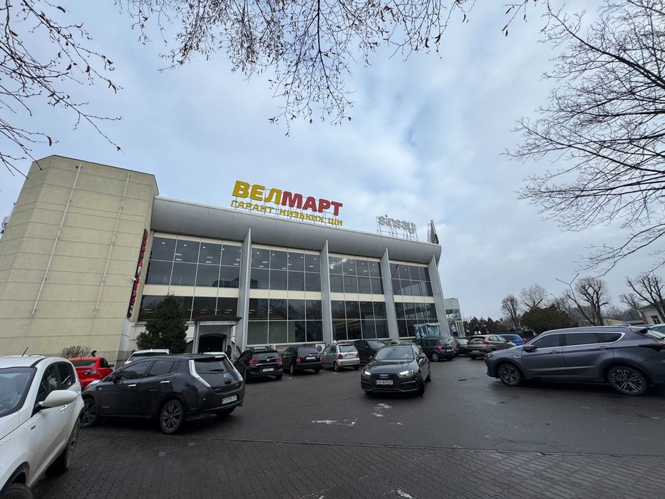 Підвальне приміщення на Казбеті біля ТРЦ Плазма