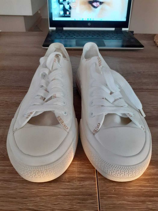 Buty trampki oryginalne nowe GUESS roz.37.Polecam,