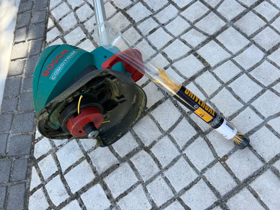 Roçadora de relva elétrica Bosch Combitrim + 8 fitas