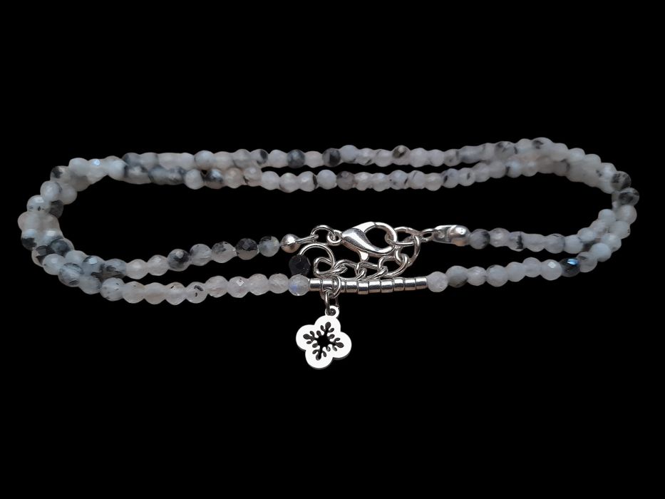 Sprzedam naszyjnik kamień księżycowy