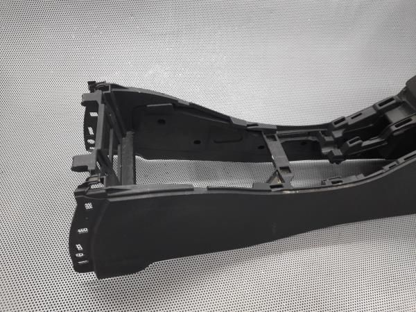 Consola central RENAULT Megane III Grandtour (KZ0/1)