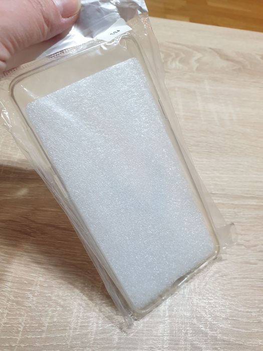 Sprzedam etui/gumę ochronną na telefon Samsung Galaxy S9 Plus