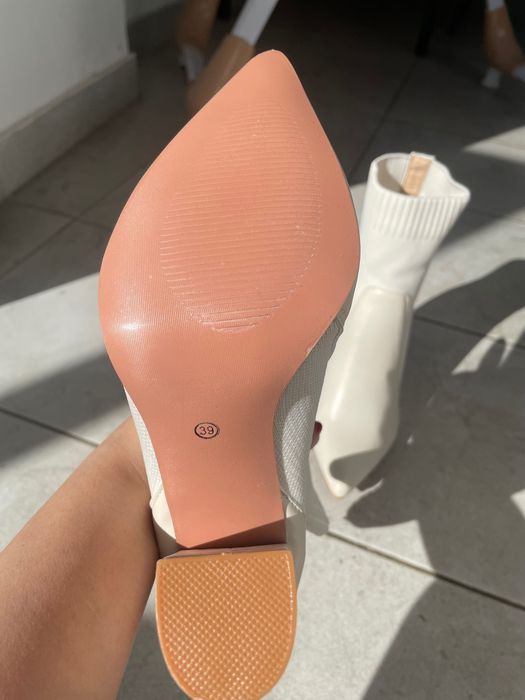 Beige Boots New size 39 (never used)