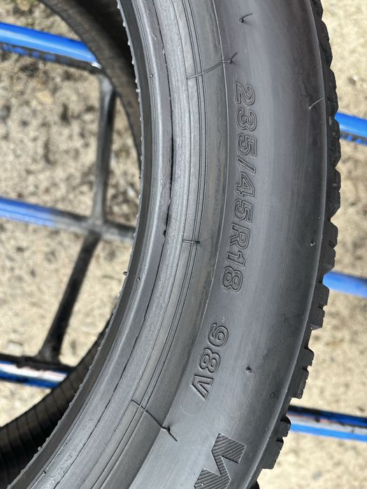 235/45/18 R18 Firestone winter Hawk4 зима 2 шт ціна за 1 шт