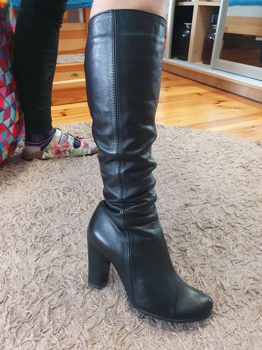 Чоботи жіночі шкіряні