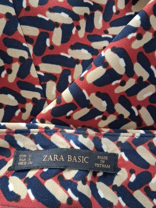 Calças como novas de vários estilos e marcas.