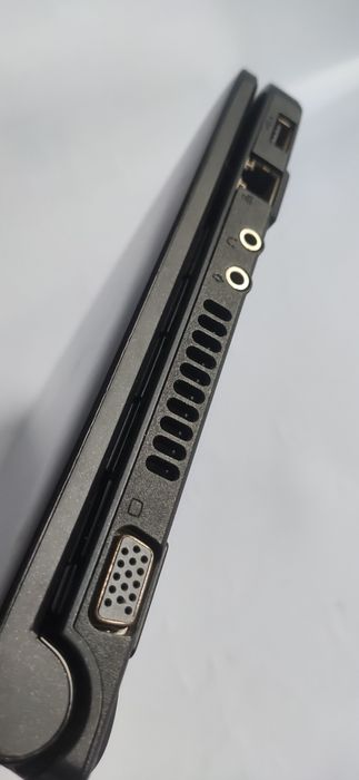 Computador portátil Toshiba NB200