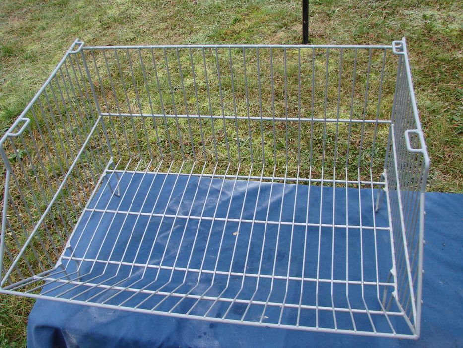 Wystawowe druciane kosze sklepowe i magazynowe,garażowe