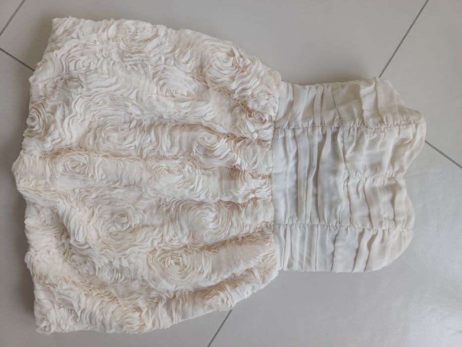 Sukienka H&M materiałowe róże na wesele poprawiny beżowa ecru gorsetowa drapowana 38 M