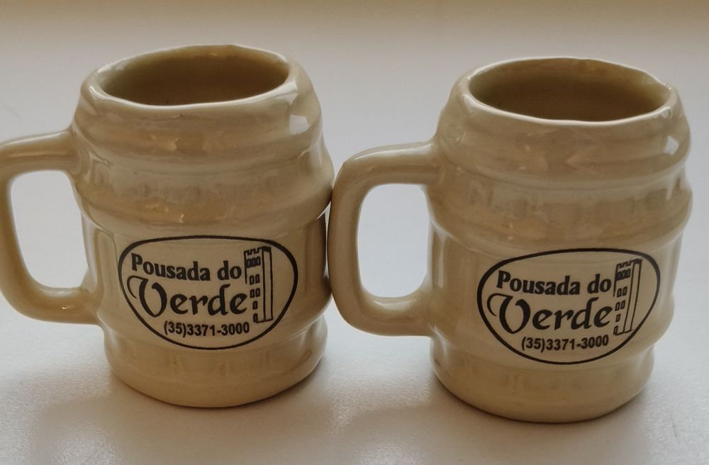 2 mini canecas colecionáveis