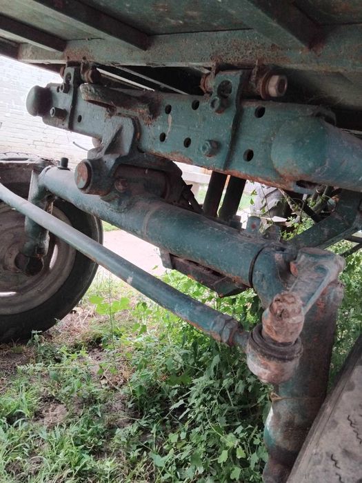 Т 16 трактор  , шасік