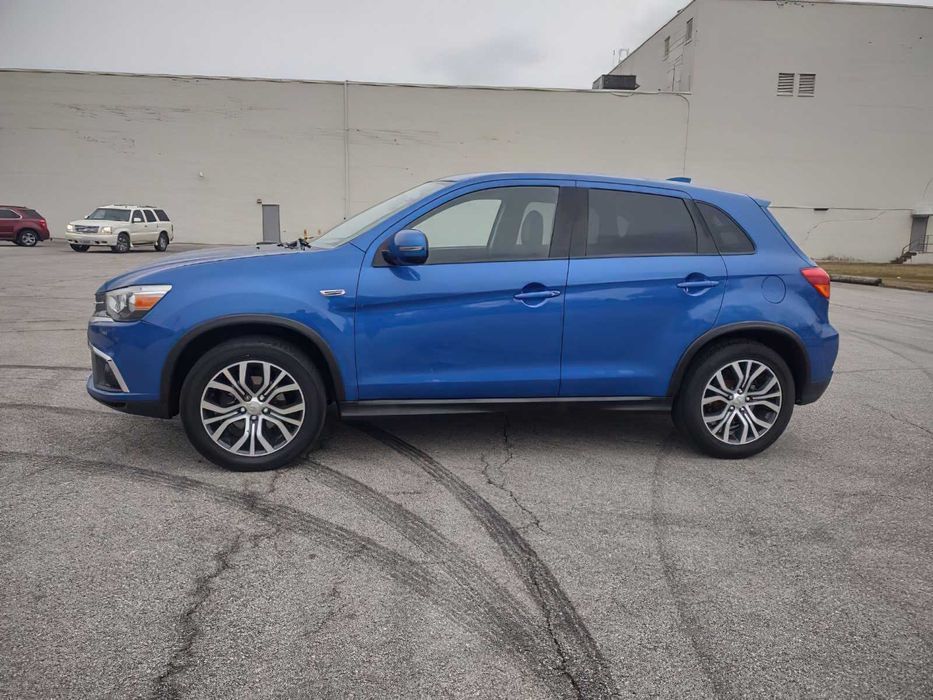 Mitsubishi Outlander      2018