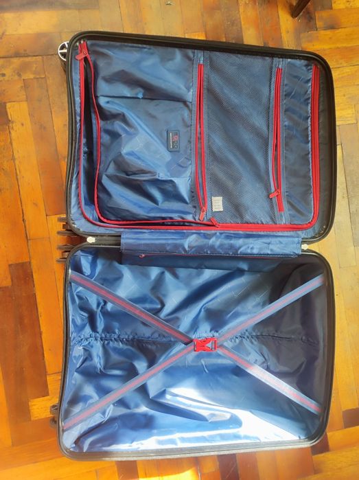 Чемодан итальянского бренда Modo by roncato