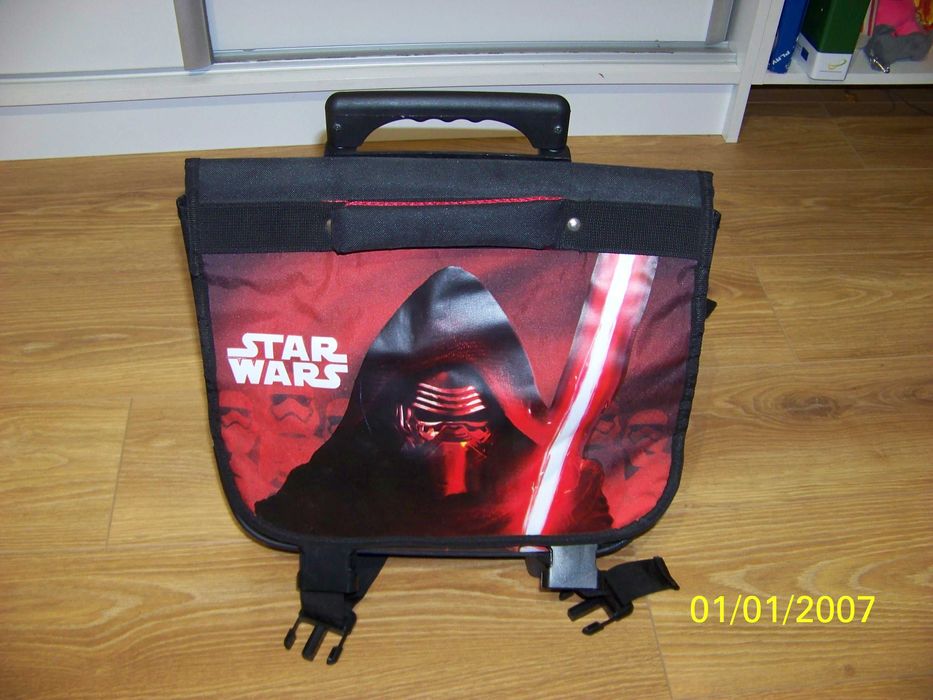 plecak na kołach star wars z odblaskami