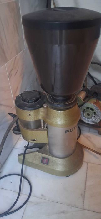 Máquina de cafe completa