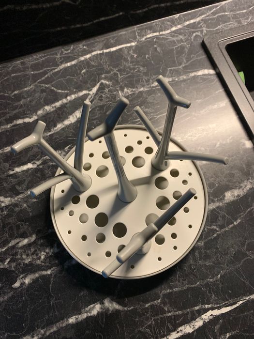 Stojak na butelki dla dzieci