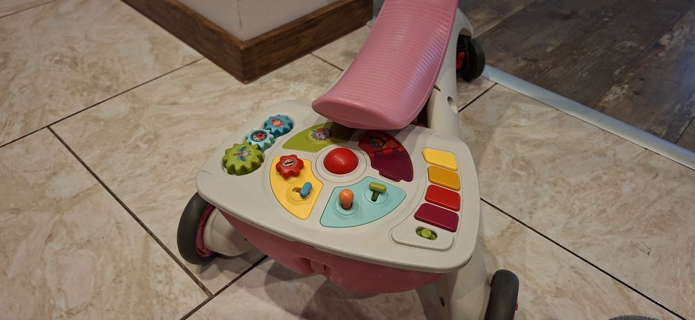 Jeździk-pchacz tiny love