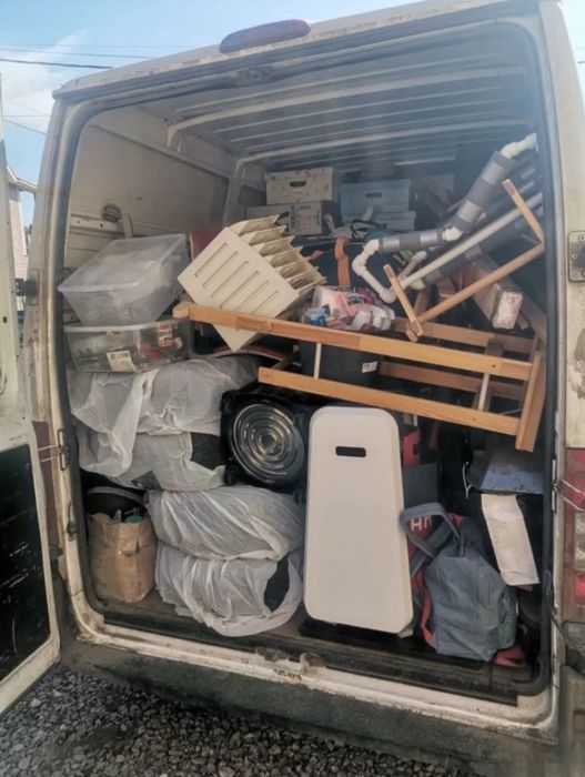 Вантажні перевезення , Вантажне таксі , Вивіз будівельного сміття