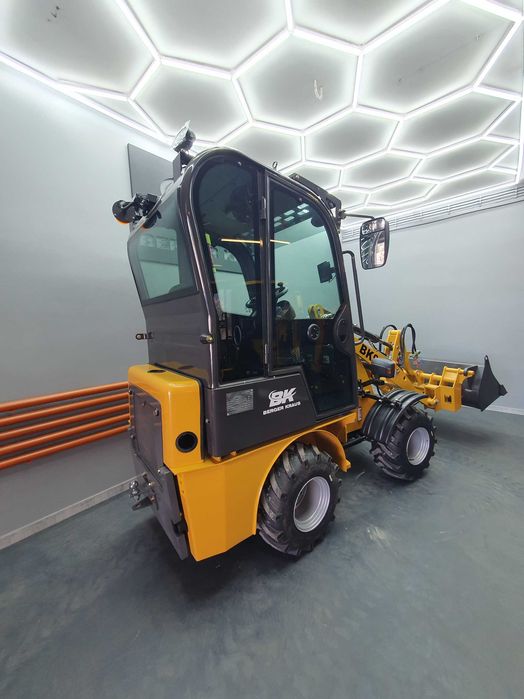 Ładowarka kołowa z kabiną Berger Kraus BK906 silnik Perkins Euro 5
