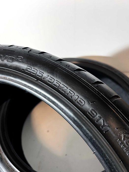 Pneus Hankook Ventus V12 Evo2 - 235/35/19 - Excelentes