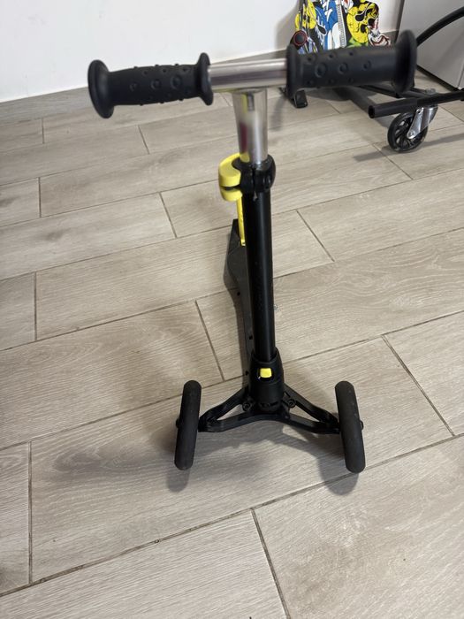 Trotinete Infantil 3 Rodas Oxelo B1 (Decathlon) – Preto/Amarelo