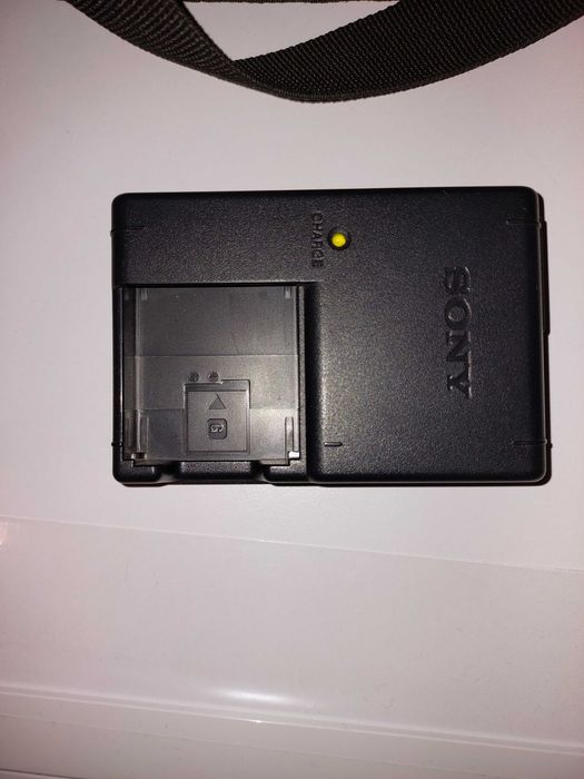 Цифровой фотоаппарат Sony Cyber-Shot DSC-H7