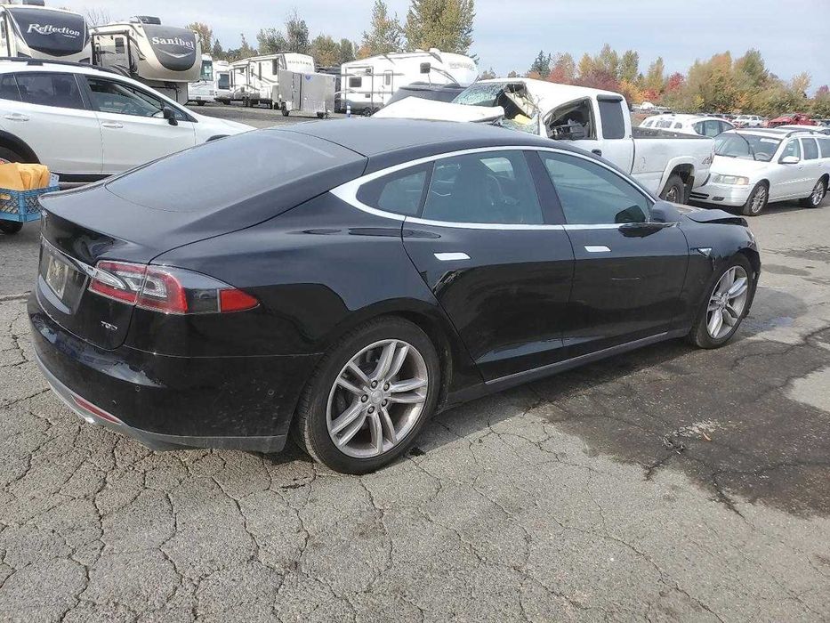 2015 Tesla Model  S 70D