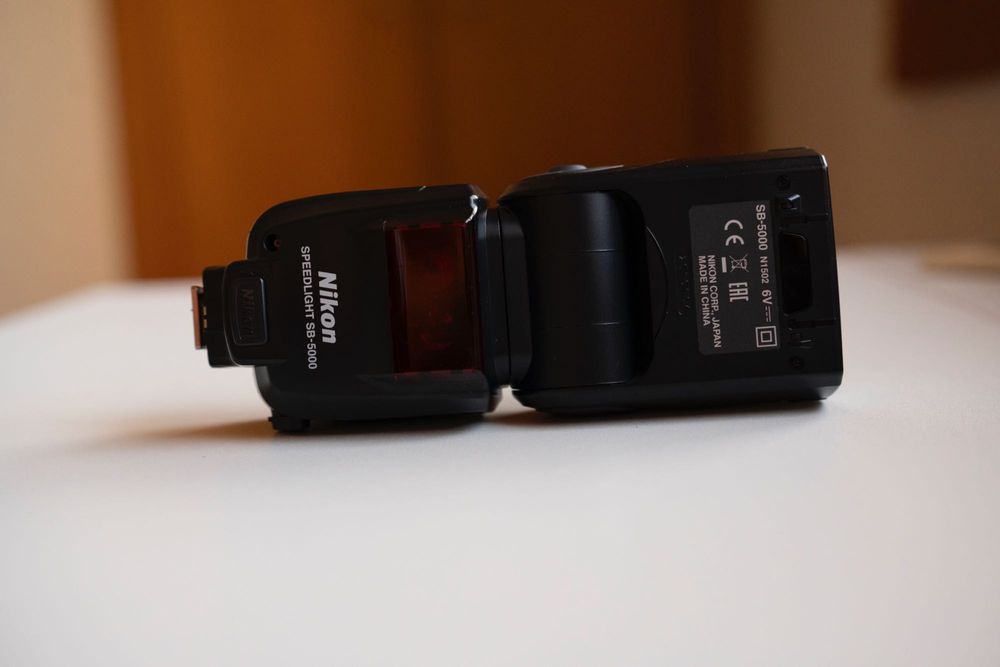 Flash Nikon SB-5000