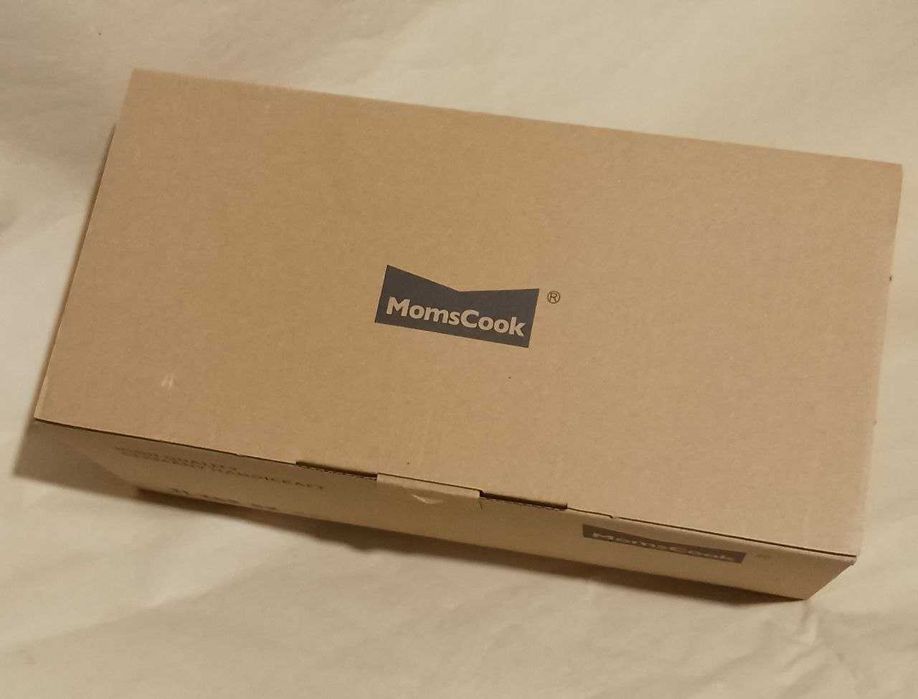 Электрическая ножеточка "MomsCook" MTKN-001. Новая. Полный комплект.