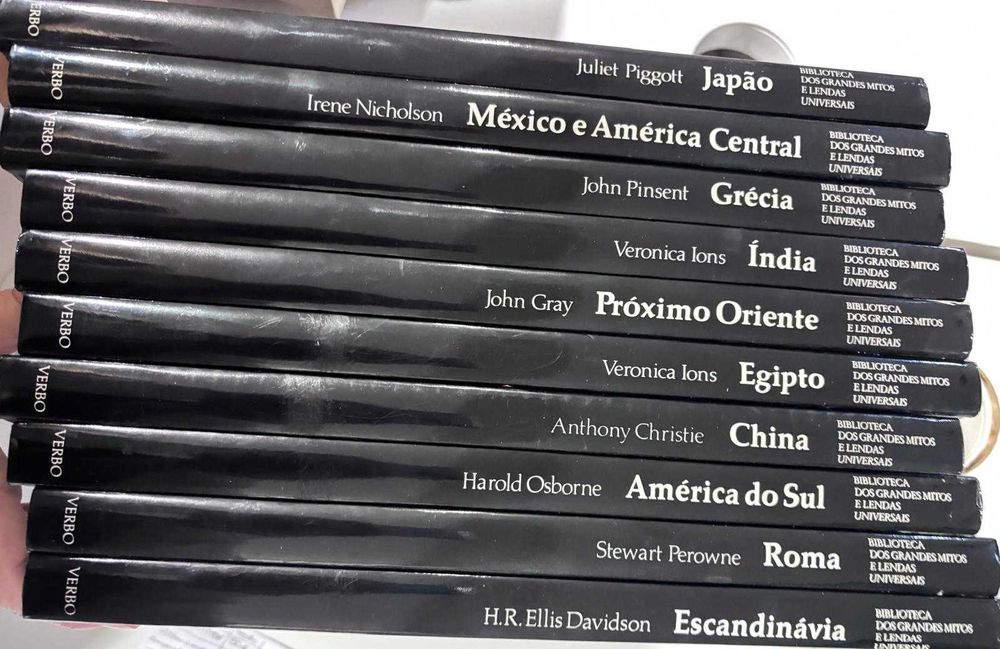 Biblioteca dos Grandes Mitos e Lendas Universais