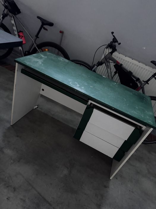 Oddam za darmo stare biurko