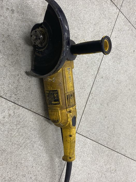 Шліф машина dewalt d28432c