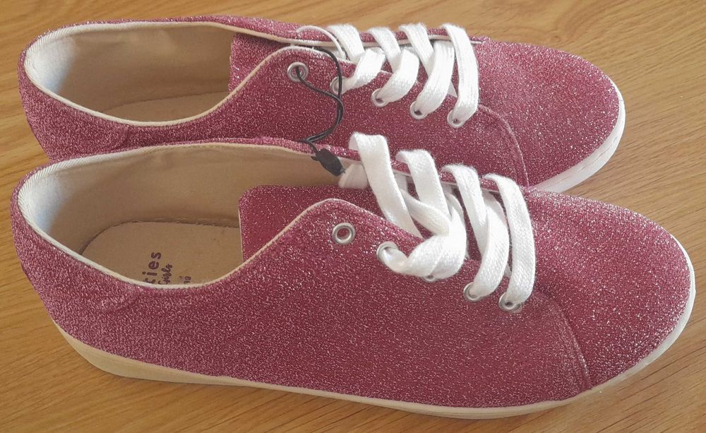 Ténis da marca Lefties (Novo): Tam 38-39