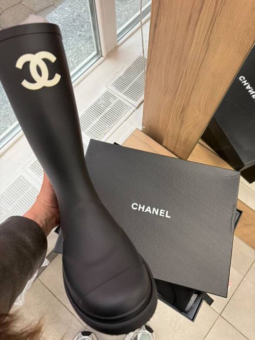 Chanel rain boots.резиновые сапоги шанель.гумові чоботи шанель.LUXE.