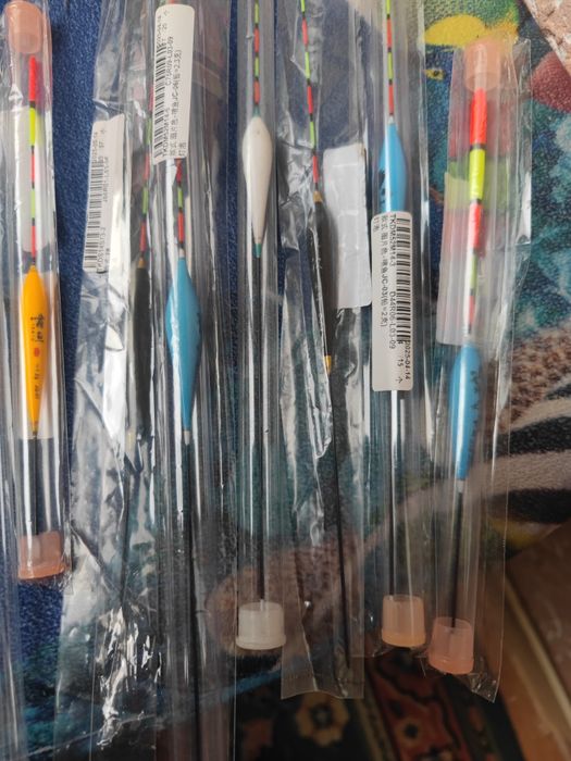 Блешня воблер поплавки котушка жилет рятувальни Саваж Джакал Рапала Ко