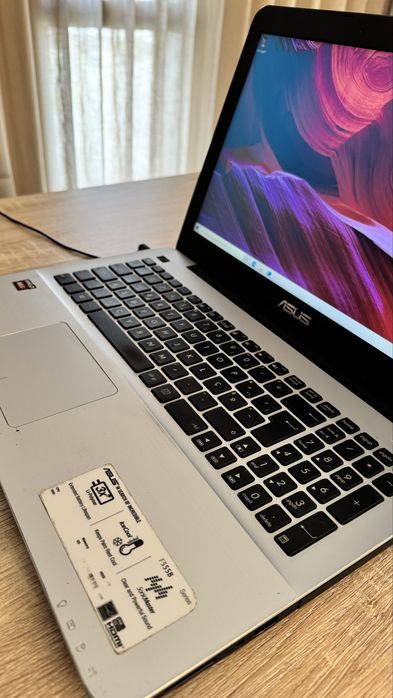 PC Portatil ASUS