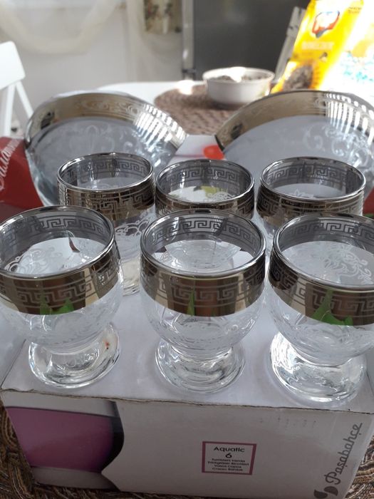 Komplet ekskluzywnego szkła Pasabahce.