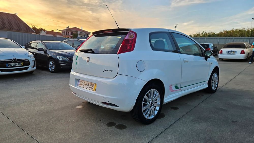 Fiat Punto64846563945475124