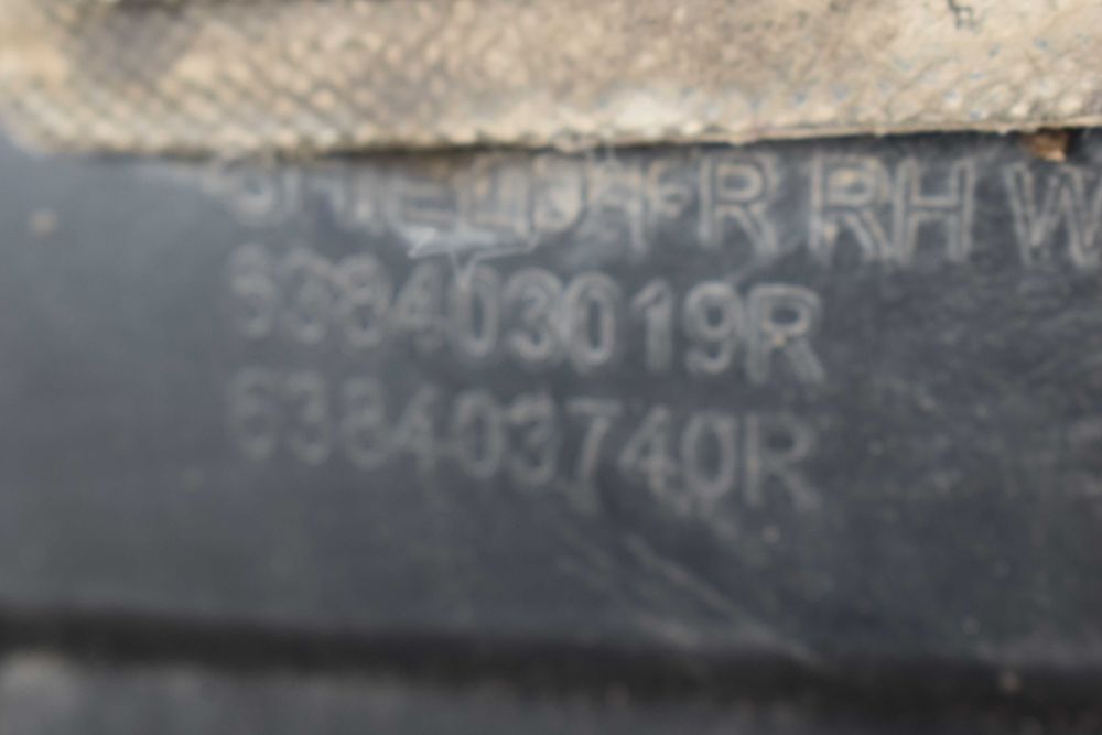 nadkole prawe przód przednie RENAULT KALEOS I LIFT 13R.