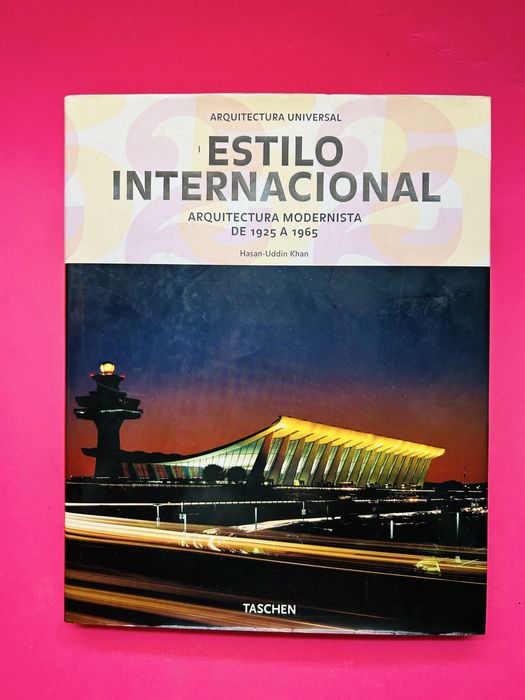 ESTILO INTERNACIONAL