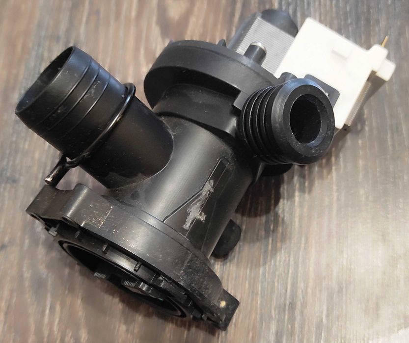 Indesit IWUC 40851 (вузька) на з/ч