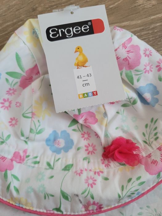 Nowy kapelusik majteczki