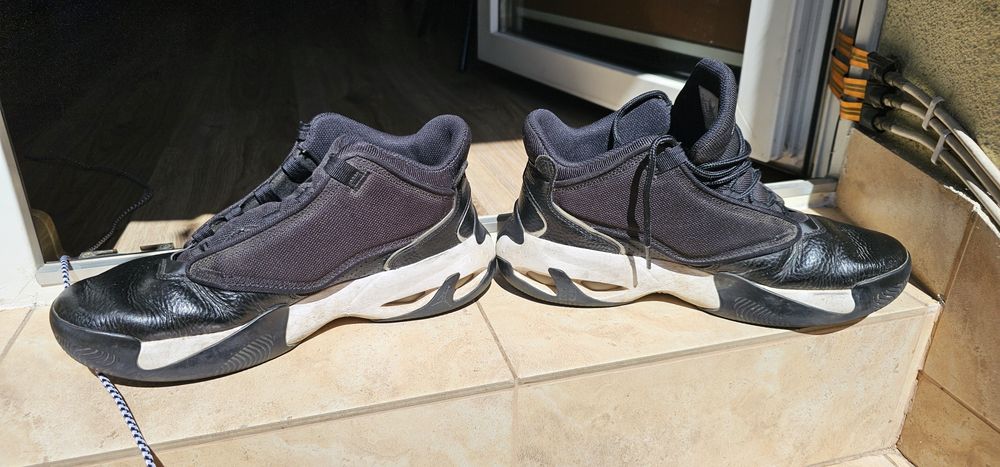 Jordan Buty męskie Jordan Max Aura 4 rozmiar 44 wkładka 28cm używane