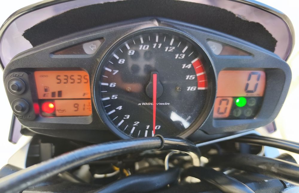 Suzuki GSR 600 de 2012