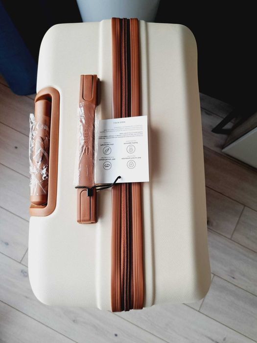 Walizka podróżna 65 l duża turystyczna wytrzymał pojemna na kółkach