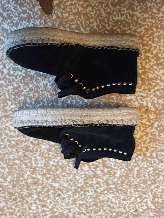 Продам женские ботинки Divine Follie (Турция)