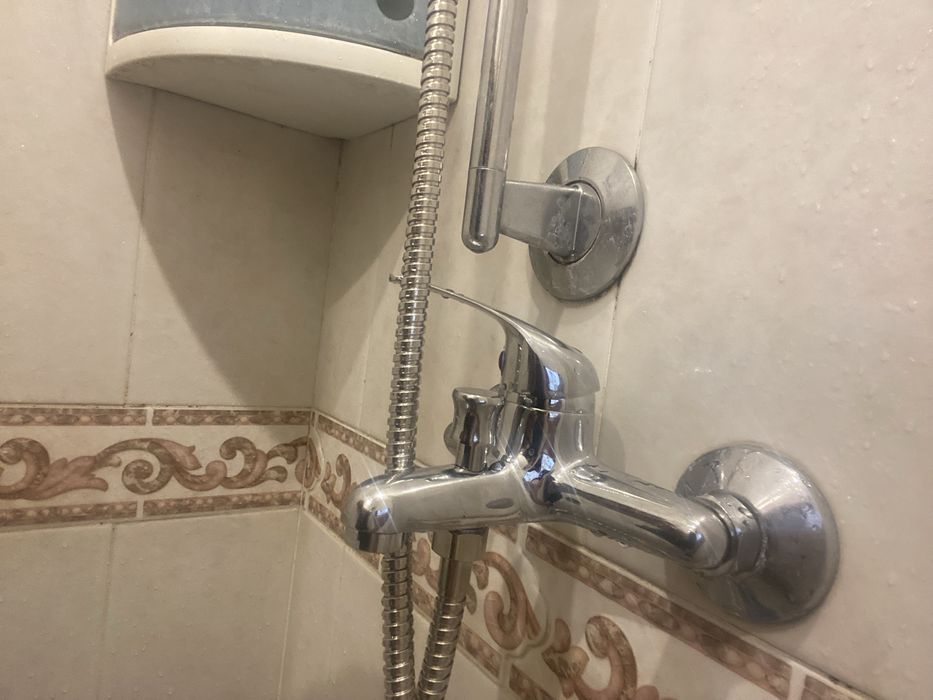 Todo tipo de trabalhos, desde canalizacao, eletrecidade… pintura