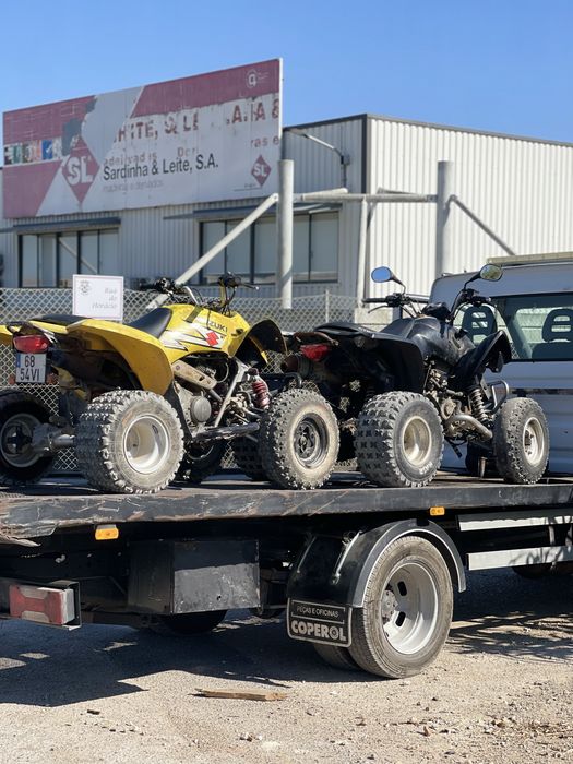 Vendo moto quatro Suzuki ltz 250 com documentos a funcionar e a andar mais informações envia mensagem