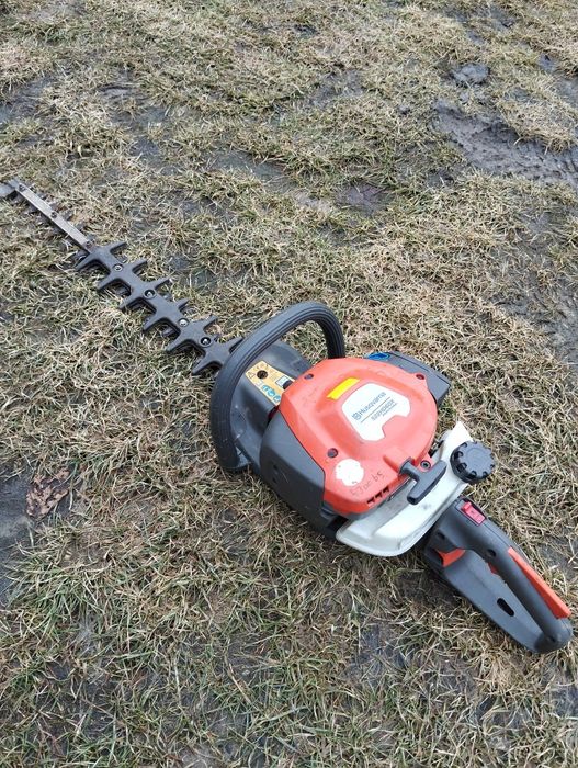Nożyce spalinowe do żywopłotu Husqvarna.McCulloch .Solo.Echo