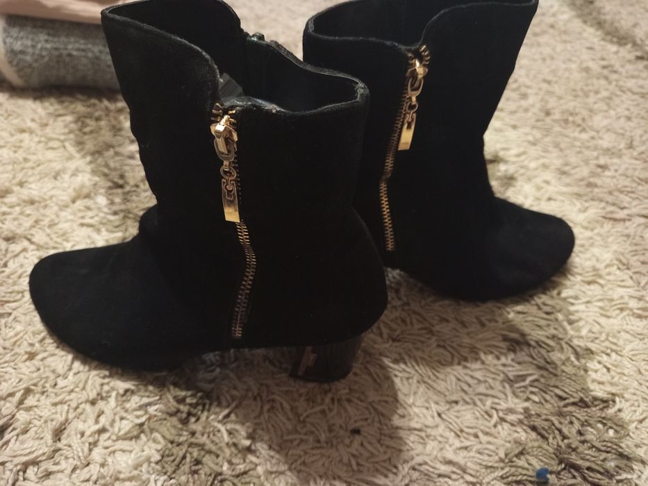 Ботінки,черевики